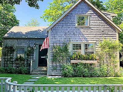 17 Milk Street