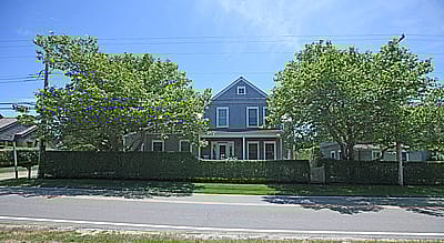 82 A Cliff Road