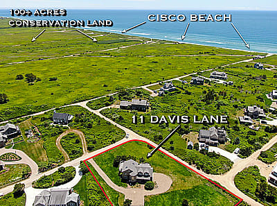 11 Davis Lane