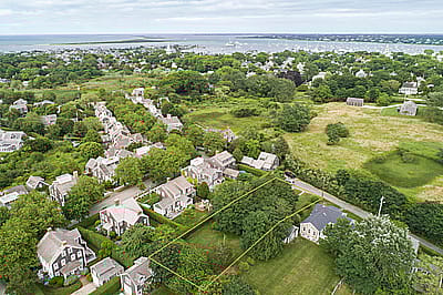 14 Lowell Place