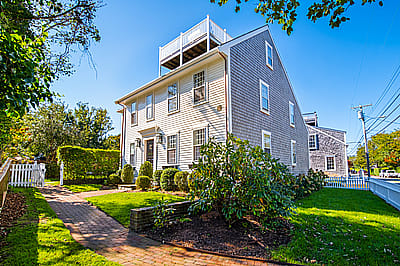 20 Cliff Road