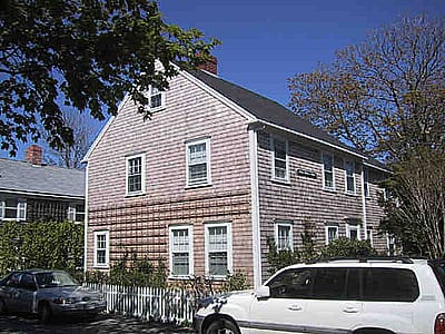 1 Howard Street