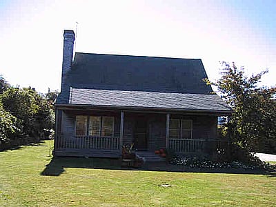4 Pond Road