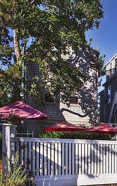 10 A Cliff Road