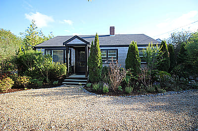 18B Bartlett Road