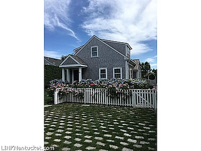 29 Sconset Avenue