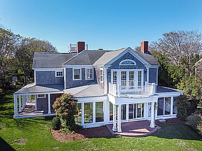 15 Cliff Road