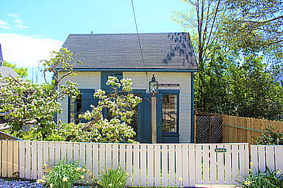 8R Union Street