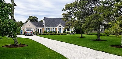 8 Woodland Drive