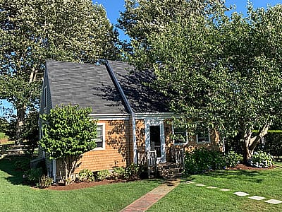 8 Polliwog Pond Road