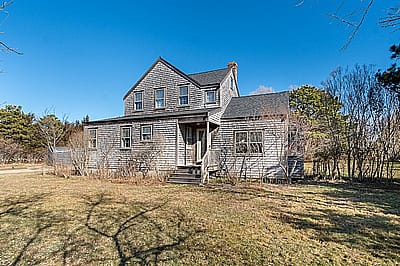 6 Clara Drive