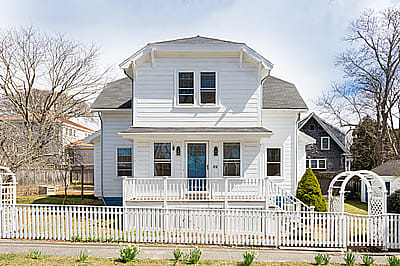 22 Pleasant Street
