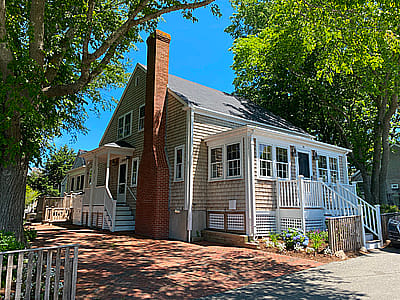 21 Vestal Street
