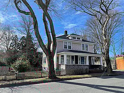 21 Pleasant Street