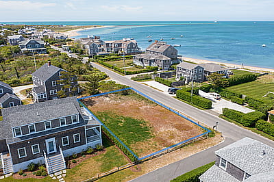 1 Sandy Drive