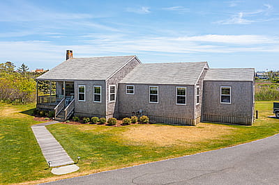 6 Sandy Drive