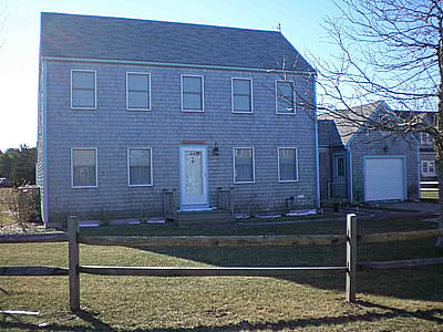 7 Thurstons Way
