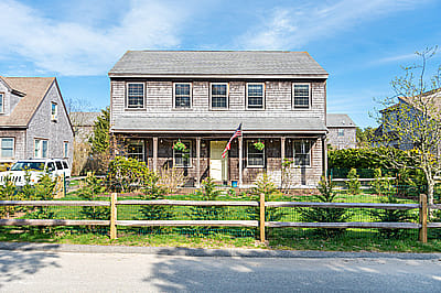 4C Folger Avenue