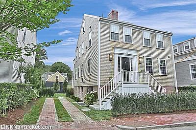 32 India Street