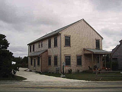 4 Essex Road