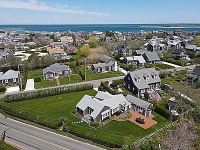 25 North Beach Street & 26 East Lincoln Avenue