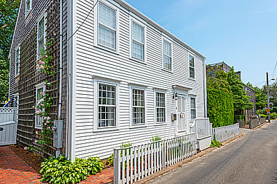 5 Hillers Lane
