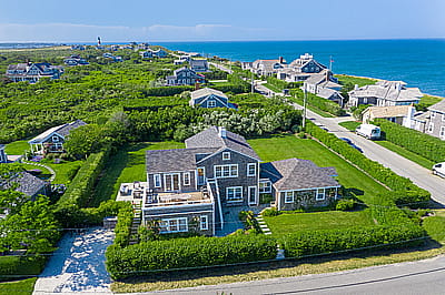 76 Baxter Road/3 Bayberry Lane