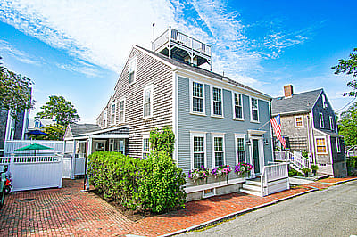 5 Mulberry Street
