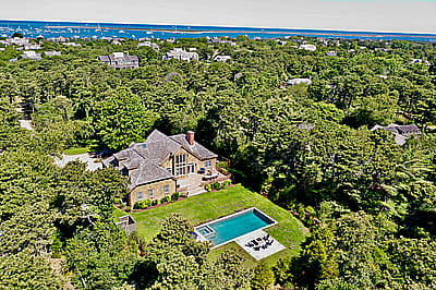 33 Brewster Road