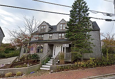 8 North Beach Street