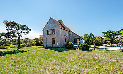 30 Russells Way