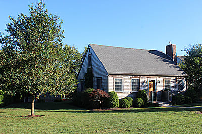 6 Gray Avenue
