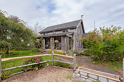 26 Pine Grove Road