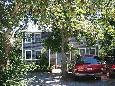 75 Sparks Avenue