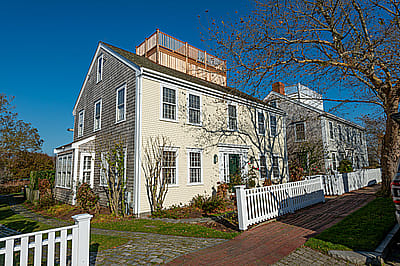 21 Woodbury Lane