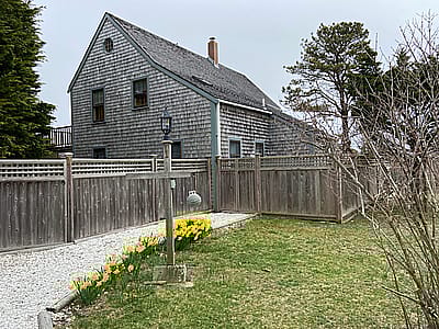 1 Ridge Lane