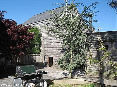 2 Dennis Drive