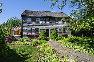 2 Falcon Court