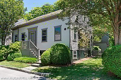 15 Lily Street