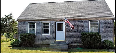 8 Sconset Avenue