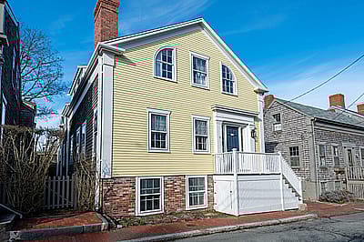9 Gay Street