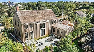 4B Hawthorne Lane