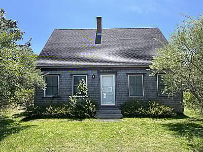 4 Maclean Lane