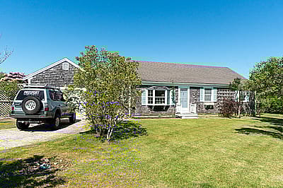 4 Wood Hollow Road