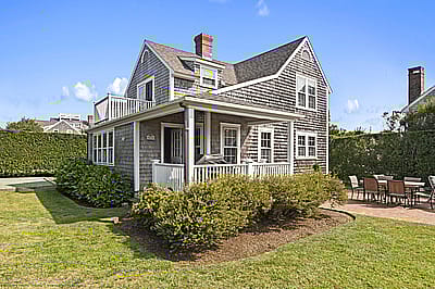  15 Sconset Avenue