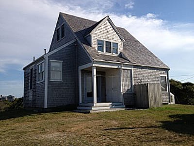 34 Lyons Lane